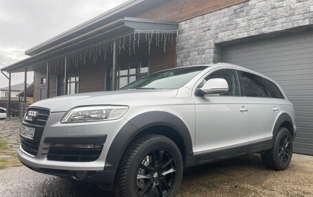 Audi Q7, 2008 год, 1 670 000 рублей, 2 фотография