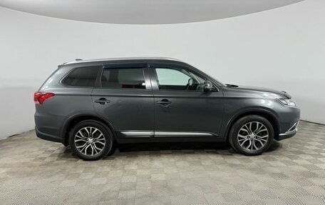 Mitsubishi Outlander III рестайлинг 3, 2017 год, 1 890 000 рублей, 4 фотография