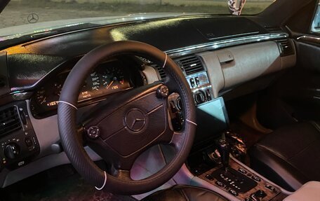 Mercedes-Benz E-Класс, 1997 год, 450 000 рублей, 7 фотография