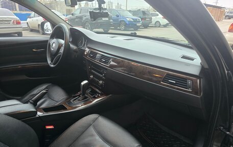 BMW 3 серия, 2009 год, 1 500 000 рублей, 13 фотография