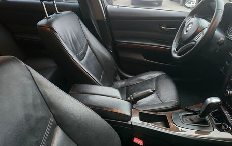 BMW 3 серия, 2009 год, 1 500 000 рублей, 14 фотография