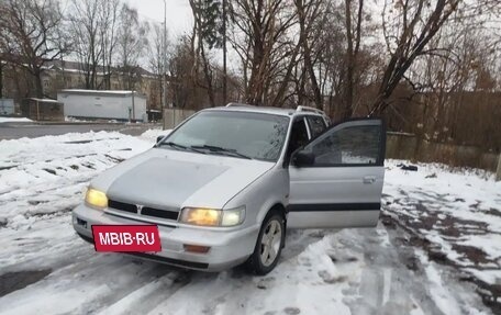 Mitsubishi Space Wagon III, 1993 год, 280 000 рублей, 3 фотография