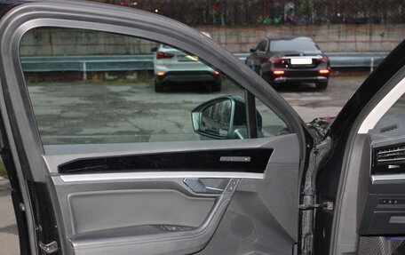 Volkswagen Touareg III, 2018 год, 5 300 000 рублей, 10 фотография