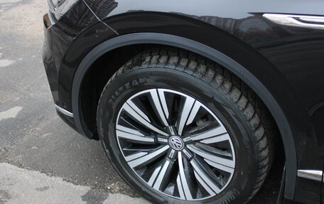 Volkswagen Touareg III, 2018 год, 5 300 000 рублей, 21 фотография