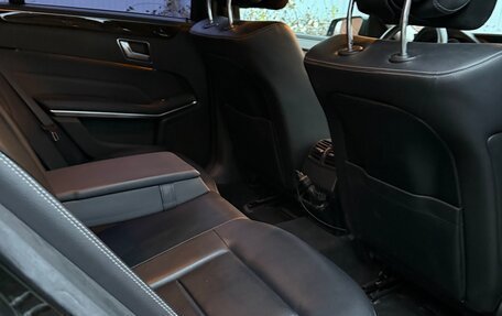 Mercedes-Benz E-Класс, 2013 год, 2 090 000 рублей, 24 фотография