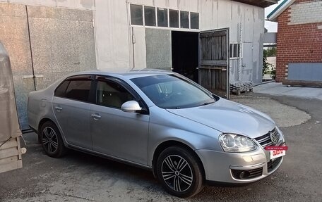 Volkswagen Jetta VI, 2008 год, 500 000 рублей, 2 фотография