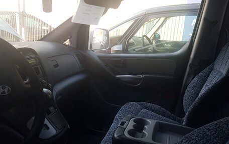 Hyundai Grand Starex Grand Starex I рестайлинг 2, 2008 год, 1 100 000 рублей, 2 фотография