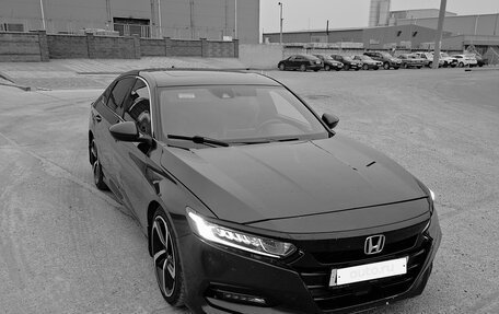 Honda Accord IX рестайлинг, 2018 год, 2 890 000 рублей, 14 фотография