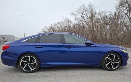 Honda Accord IX рестайлинг, 2018 год, 2 890 000 рублей, 9 фотография