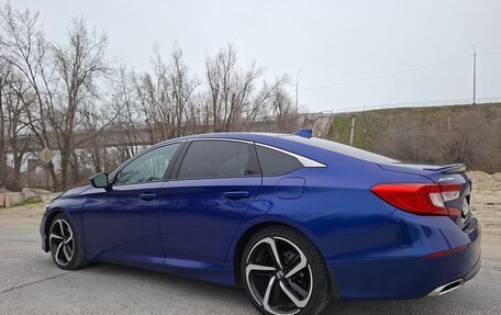 Honda Accord IX рестайлинг, 2018 год, 2 890 000 рублей, 18 фотография