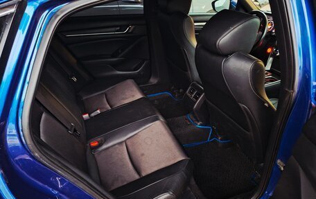 Honda Accord IX рестайлинг, 2018 год, 2 890 000 рублей, 32 фотография