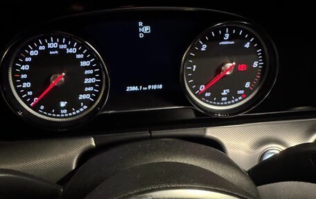 Mercedes-Benz E-Класс, 2019 год, 3 200 000 рублей, 5 фотография