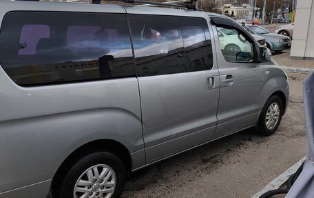 Hyundai Grand Starex Grand Starex I рестайлинг 2, 2016 год, 2 350 000 рублей, 5 фотография