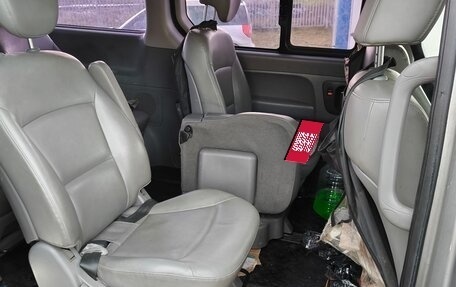 Hyundai Grand Starex Grand Starex I рестайлинг 2, 2016 год, 2 350 000 рублей, 10 фотография