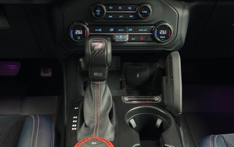 Ford Bronco, 2025 год, 15 690 000 рублей, 27 фотография