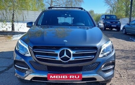 Mercedes-Benz GLE, 2015 год, 4 500 000 рублей, 3 фотография