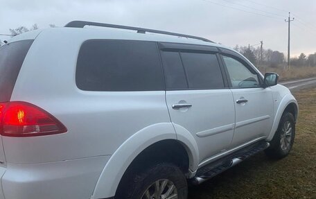 Mitsubishi Pajero Sport II рестайлинг, 2015 год, 1 938 000 рублей, 2 фотография