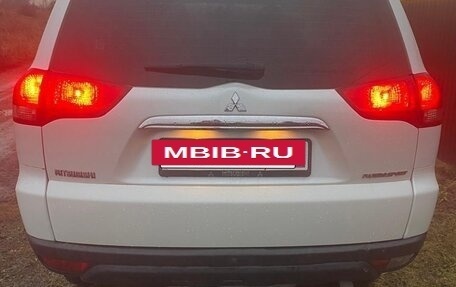 Mitsubishi Pajero Sport II рестайлинг, 2015 год, 1 938 000 рублей, 4 фотография