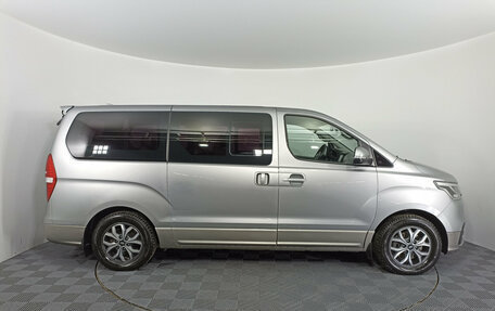 Hyundai Grand Starex Grand Starex I рестайлинг 2, 2018 год, 3 513 950 рублей, 8 фотография