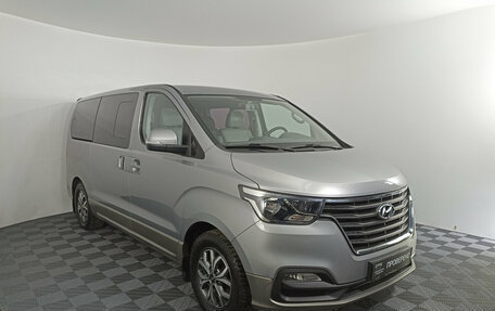 Hyundai Grand Starex Grand Starex I рестайлинг 2, 2018 год, 3 513 950 рублей, 7 фотография