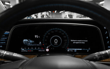 Cadillac Escalade V, 2021 год, 11 200 000 рублей, 12 фотография