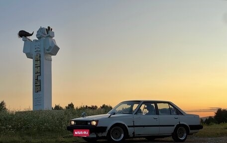 Toyota Carina, 1982 год, 350 000 рублей, 3 фотография