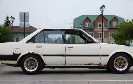 Toyota Carina, 1982 год, 350 000 рублей, 15 фотография