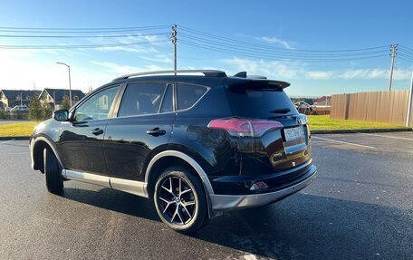 Toyota RAV4, 2017 год, 2 100 000 рублей, 5 фотография