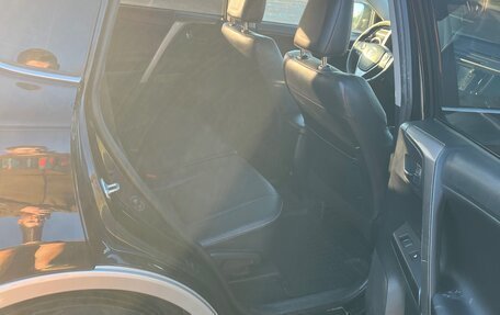 Toyota RAV4, 2017 год, 2 100 000 рублей, 10 фотография