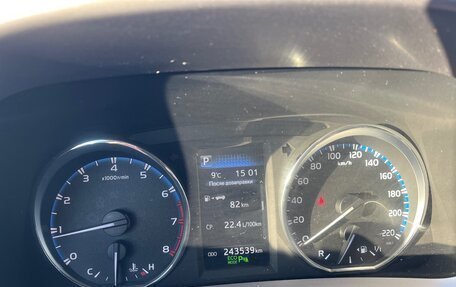 Toyota RAV4, 2017 год, 2 100 000 рублей, 11 фотография