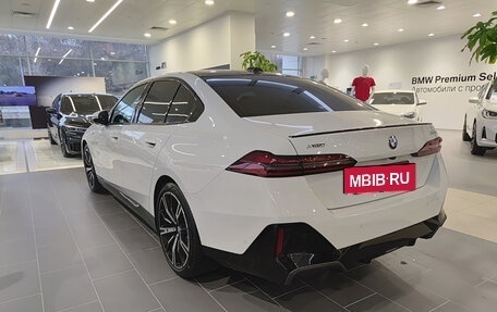 BMW 5 серия, 2024 год, 10 820 000 рублей, 8 фотография