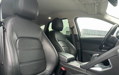 Jaguar E-Pace, 2018 год, 2 850 000 рублей, 12 фотография