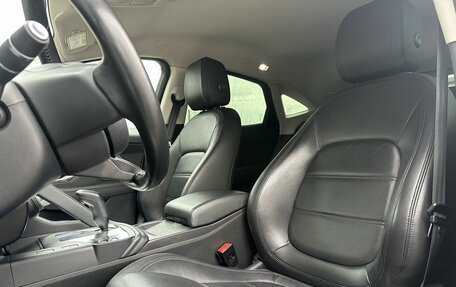 Jaguar E-Pace, 2018 год, 2 850 000 рублей, 11 фотография