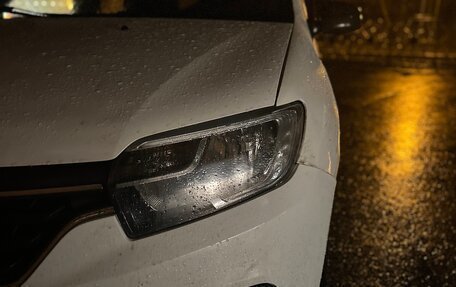 Renault Logan II, 2019 год, 800 000 рублей, 5 фотография