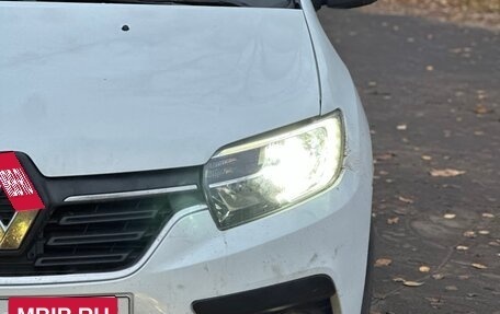 Renault Logan II, 2019 год, 800 000 рублей, 7 фотография