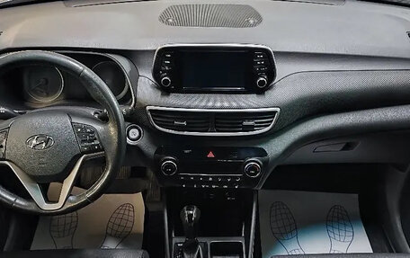 Hyundai Tucson III, 2019 год, 2 400 000 рублей, 10 фотография