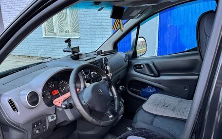 Peugeot Partner II рестайлинг 2, 2011 год, 850 000 рублей, 11 фотография