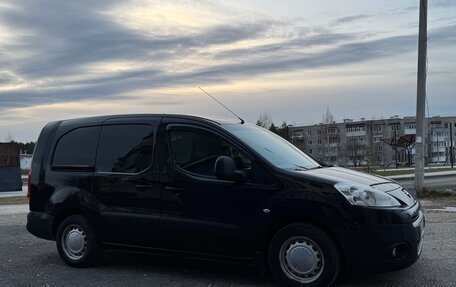 Peugeot Partner II рестайлинг 2, 2011 год, 850 000 рублей, 4 фотография