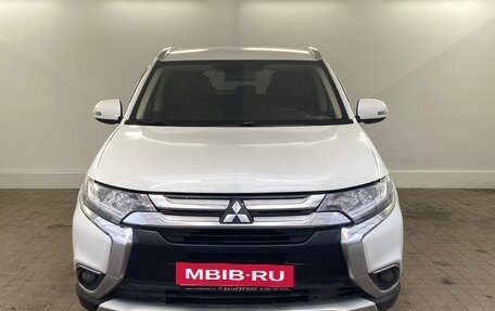 Mitsubishi Outlander III рестайлинг 3, 2017 год, 1 590 000 рублей, 2 фотография