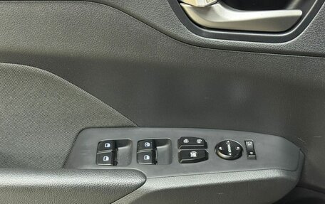 Hyundai Solaris II рестайлинг, 2018 год, 1 612 000 рублей, 12 фотография