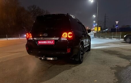 Toyota Land Cruiser 200, 2012 год, 2 980 000 рублей, 6 фотография