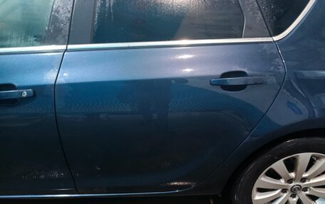 Opel Astra J, 2010 год, 625 000 рублей, 6 фотография