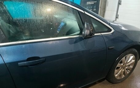 Opel Astra J, 2010 год, 625 000 рублей, 12 фотография