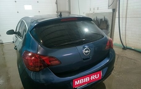 Opel Astra J, 2010 год, 625 000 рублей, 4 фотография