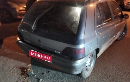 Renault Clio III, 1992 год, 95 000 рублей, 2 фотография