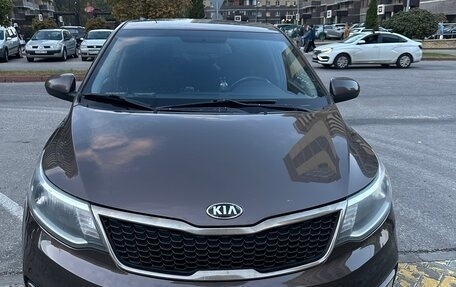 KIA Rio III рестайлинг, 2015 год, 830 000 рублей, 1 фотография