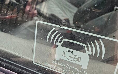 Honda Insight II рестайлинг, 2010 год, 700 000 рублей, 8 фотография