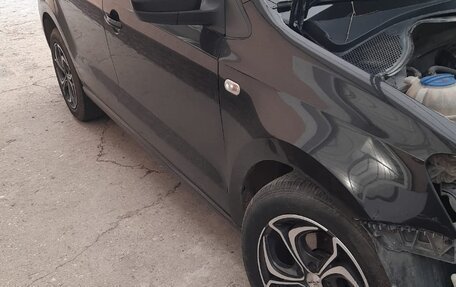 Volkswagen Polo VI (EU Market), 2011 год, 500 000 рублей, 3 фотография