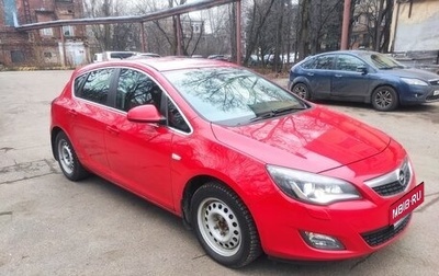 Opel Astra J, 2010 год, 630 000 рублей, 1 фотография