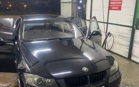 BMW 3 серия, 2006 год, 920 000 рублей, 1 фотография